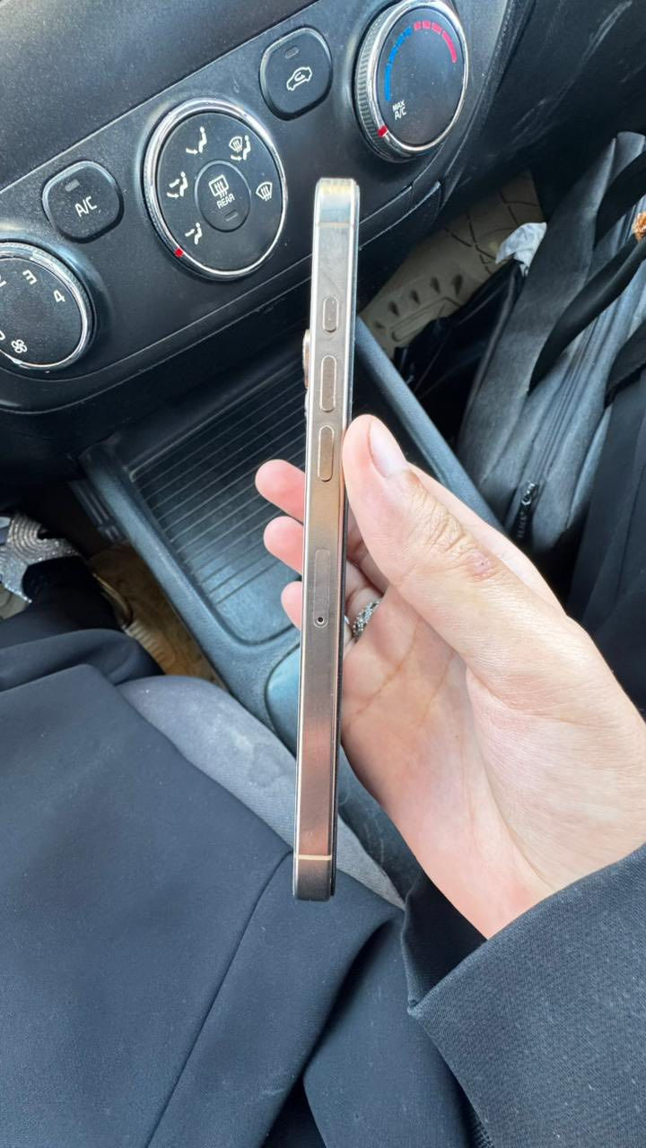 ايفون ١٦ برو ماكس ذاكره ٢٥٦ بطاريه ٩٣ جهاز مستخدم قليل بس وكع مني  نكسرت شاشه شاشه اصليه  بدلته وضهر تفير والكام الامام متشتغل  ب ٨٠٠ وبي مجال قليل


**إذا كنت صاحب هذا الإعلان وتريد حذفه لأي سبب، رجاءا أرسل رسالة إلى الدعم الفني**