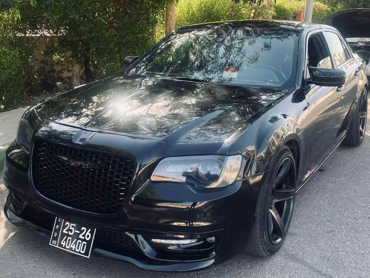 ئۆباما کرایسلر ٢٠١٣
كۆدی ئاسایشی هەیە
بڕاوە لیزەر سنوق = شکل گۆڕاو بە  ٢٠٢٣
٨ پستۆن 
سقف و حیزام بەشەرت 
دعم و لیدراوی نیە بەشەرت 
تازە ڕۆنی مکینە و هایدرۆلیک و غازى تبریدی گۆڕاوە 
کامل مسروف کراوە
شاشە گەورە 
نیزام ECO + SPORT + SRT
ویل و تایە هیلکاتی لەسەرە
سالسنە srt و بۆریەشە دەنگی تۆقینەرە
ناو رەش جلد 
کامل و جایزە
شوین کەلار 
 67 گەڵا و مجال
*********** كالار, السليمانية
