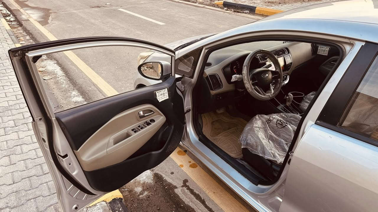 سلام عليكم وتحيه طيبه
كيا ريو موديل 2016 (خليجيه ) مكفول من الضربه ايرباكات كلهه سليمه محرك 1600 دوش خير من الله  بيهه قطع صبغ نتيجه جراد والسونار مرفق مع المنشور سياره جاهزه وخير من الله وبأسمي السياره تحويل مباشر مكان السياره كوت وبالنسبه للسعر اتصل وبيك خير وتدلل ميكون خاطرك الا طيب للأستفسار 

***********

***********
