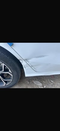 اسلام عليكم MG GT للبيع موديل 2023  ماشية 100   بيها قطعتين صبغ بنيد و...