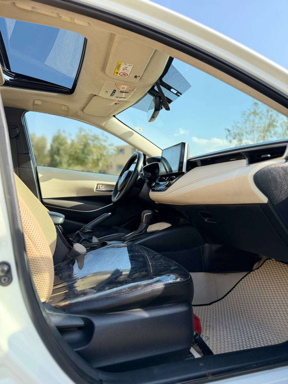 سلام عليكم 
كورلا خليجي 2021 فول مواصفات شركه SAS بصمه وفتحه مواصفاته معروفه ماشيه 55 الف سنويه ورقم جديده سونر مرفق مع الصور مكاني قضاء كلار او جلولاء الشراي يتصل ***********
*********** كالار, السليمانية
