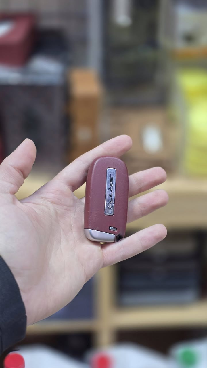 بصمة SRT اصلي بلاد مستخدم ، خريطة وبطارية شغالة ، اكتب السعر اليناسبك بالتعليق وادزلكياها توصيل , متوفر غلاف الها ايضا .
العنوان : ديالى - الخالص - قرب مدخل السيد يوسف .
متوفر خدمة توصيل من خلال مراسلة الصفحة 
او عن طريق الواتساب عبر الرقم : ***********
