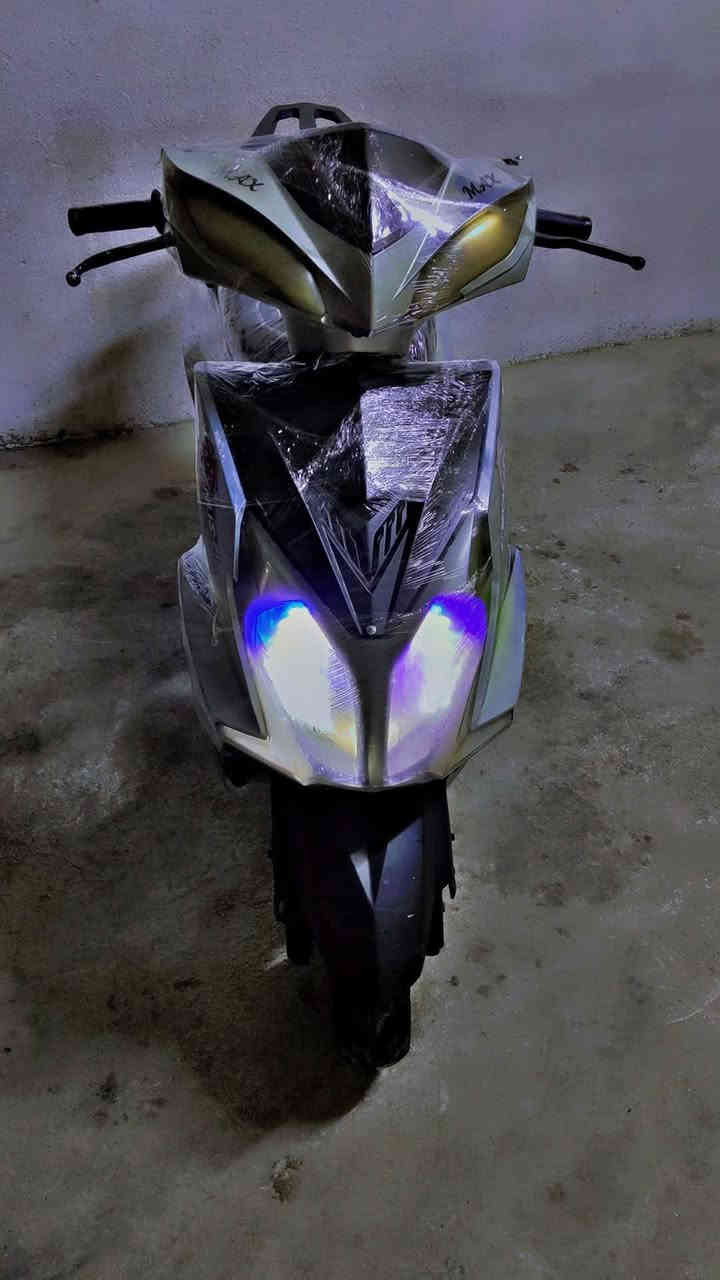 ماكس سكنس
موديل 2020 
سرعه 120 
ياباني ماطور كله علابلاد بل شرط محرك ناعم فول نشاط كهربائيات وسلف ودشبول كله شغال ماطور كفاله عامه كله شرط سعره 400 بي مجال حك الجيه عنوان كركوك حي الواسطي قرب مول حاج زياد
 *********** واتساب 

 ***********الهاتف
