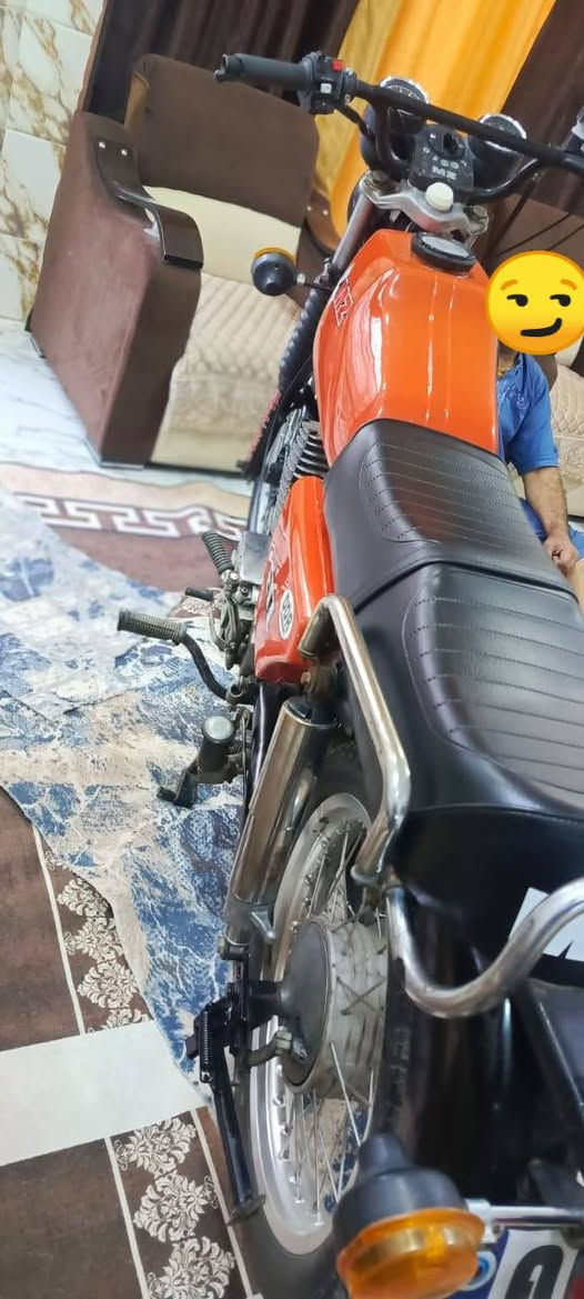 اللهم صل على محمد وال محمد
السلام عليكم 
للبيع دراجه تعمير جديد امزت MZ كشن جديد مكينه ناعمه كلش كصه ١٥٠  كهربائيات كلها شغاله يمنه يسرا عالي ناصي هورن صدر ألماني وياله الماني سكان عسكري شلعه ومعدل خير من الله تواير جدد ويل ابو دسك شغال الدراجه مكانه واسط قضاء الصويره وسعرها١٧٠٠ بيها مجال قليل جدا حك الجيه وتحياتي لكم


**إذا كنت صاحب هذا الإعلان وتريد حذفه لأي سبب، رجاءا أرسل رسالة إلى الدعم الفني**