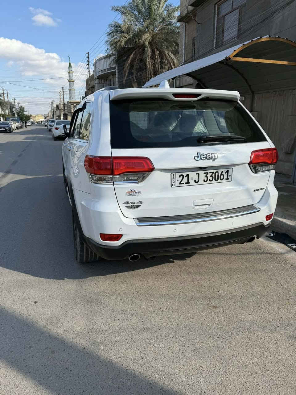 السلام عليكم
جيب لمتدد :2018وكالة هارلم 
ماشية 78 الف 

رقم سليمانية الجديد هزة سنوية جديدة 

المحرك : V6. 

المواصفات  . 

* سقف بانوراما . 

* شاشه كبيرة  . 

* نظام الخرائط (GPS) .

* ستيرن كهربائي . 

* المصابيح الأمامية زنون .

* كشافات الضباب زنون .     

* تشغيل عن بعد .

* صندوق كهربائي .

* داخل اسود   .

* حفظ وضعيات الجلوس (ميموري) . 

* المقاعد الأمامية كهربائية .

* سستم صوت الباين. 

* حساسات أمامية

* حساسات خلفية . 

* كاميرا خلفية .

* تدفئة ستيرن . 

* المرايا الجانبية قابلة للطي .

* مرايا متحسسه للضوء العالي . 

* بلوتوث تلفون . 

* محدد سرعة . 

* نظام التشغيل والاطفاء الاوتوماتيكي ( Auto Start System ) .

*سستم صوت بيهة خرافي
مكاني بغداد الغزالية رقم هاتف *********** 
السعر 255 وبيها مجال بسيط 
السونار مرفق
