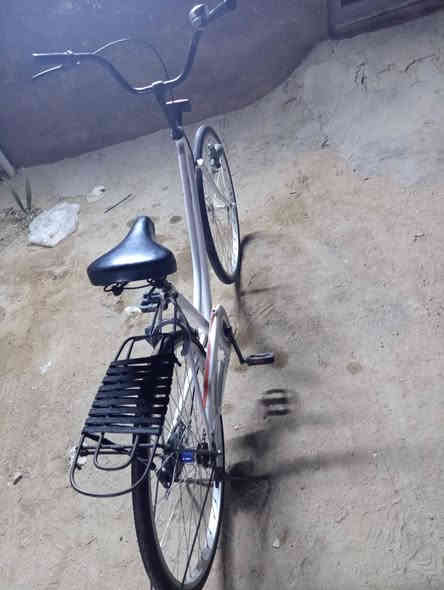 باسكل البيع باسكل نضيف ماعايزه شيه جاملغاته اني شالعهن باسكل واحد على واحد مديل 20 السعر 95 بيه شويه مجال مكاني النجف هاذا رقمي *********** متواجد بي واقت
