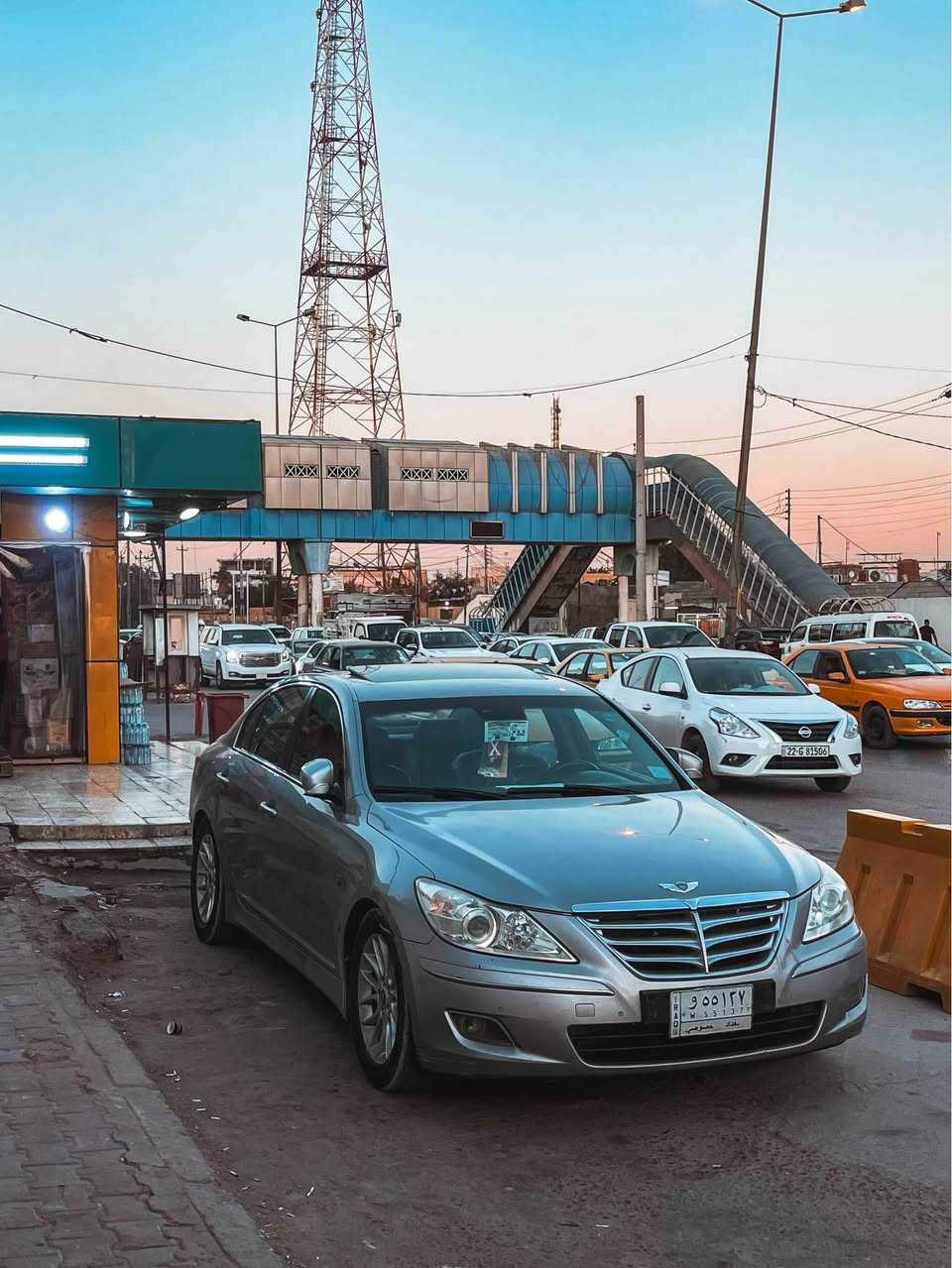 السلام عليكم 
الكلمة الطيبة صدقة   
السوك كلشي بي 
جنسزز للبيع 
2014 وارد كوري فول مواصفات 
بيها  قطعة صبغ جاملغ خلفي بكوريا  وبيها بارد  مكانات مواصفاتها شاشة كبيره تحكات  كشنات تدفئة وتبريد جام 4 اوتو. تحكمات خلفية  مري شفط    حساسات خلفي حساسات امامية كامرة خلفية فتحة كشنات جلد  3 قطع تبريد  بصمة  صندوك على البصمة وكهربائي. مكينه زيرو كير 8 نمر مكينه 3800 متواجد واتساب  *********** مكاني البصرة القبلة حي المهندسين  سعرها 130 البصرة, العراق
