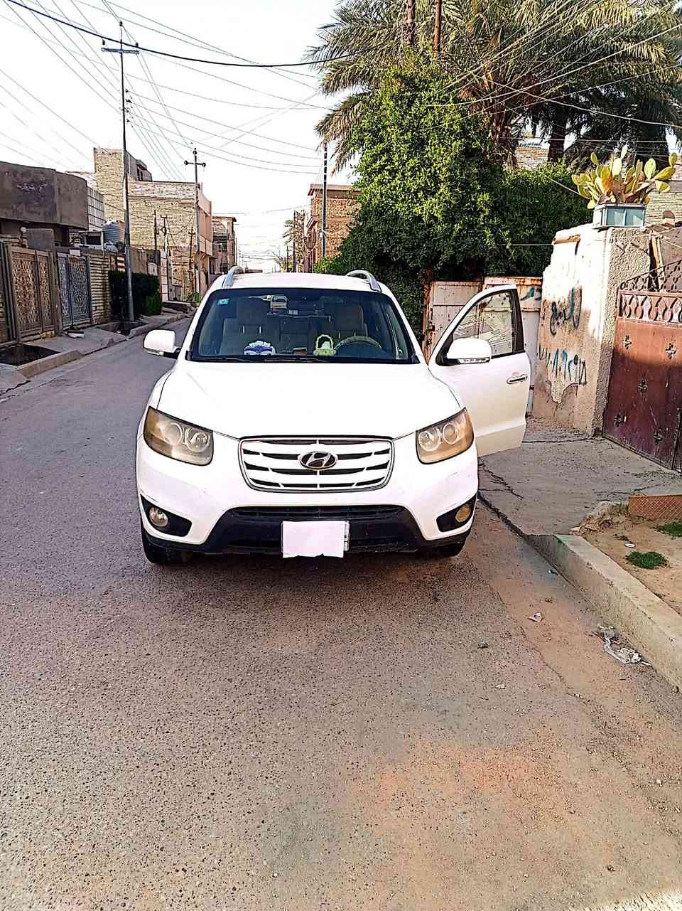 للبيع موديل 2011 بغداد مجفية السعر 98 ورقة  مكان السيارة بغداد مجفية7 راكب 6 سلندر كامل مواصفات الاتصال على الرقم ***********
