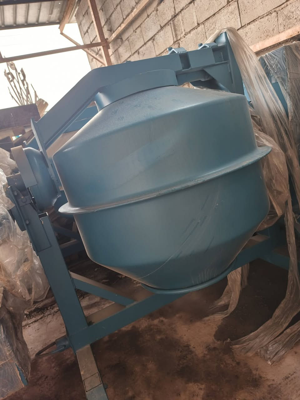 للبيع خباطات  قياس كيس سمنت كهرباء 3فيز
معدن ثقيل 
متوفر جميع موديلات الحدائق و الحجر

***********

#خباطات #خباطه #شتايكر #بلوك #مقرنص #بيهارتون #لاينات #حجر #خباطات_للبيع #خباطه_للبيع #مقرنص #حدائق #شتايكر #لاينات #حجر #ازاره #بهاتون #نافورات #مشتل #تصميمحدائق #معملالماسبغداد #نافوره #سياج #اسيجه #اوكسيد #صبغاوكسيد
