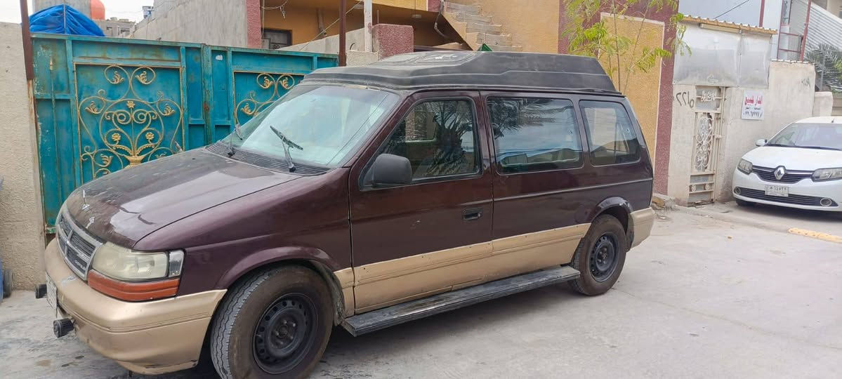 السلام عليكم سياره دوج اكلايزر
حلوه نضيفه تحويل رسمي  سعرها 38و بيها مجال مكاني بغداد  ***********
