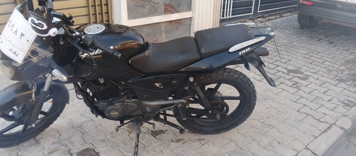 دراجه بولسر مرقم بغداد موديل 22 الدراجه يحتاجلهه ترتيب كفرات مكينه مجفته تجفيت شركه خير من الله رايدهه بواحد وربع ومابيهه مجال ربع لان متوازي على فلوس وواكع للاخير مكاني الدوره بغداد ***********
