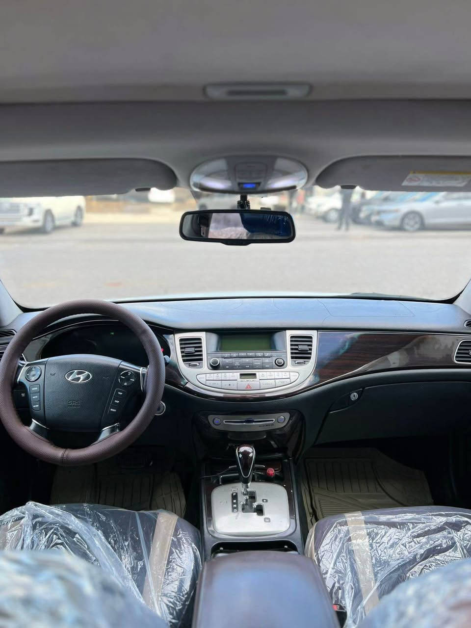 جنسس كلين تايتل لادعم و لاصبغ موصفات خليجي سعرها 142 سيارة جديدة بمعنى الكلمة 
للأستفسار متواجد واتس ***********
او الاتصال *********** بغداد, العراق
