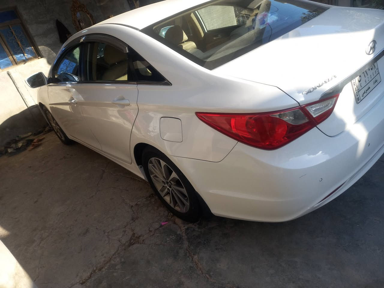 سوناتا ٢٠١٣ شكل ٢٠١٤
كشن كهرباء 

تبريد قطعتين خلفي وامامي 

شفتات ستيرن 

ويلكب كروم حجم ١٧ 

محرك ٢٤٠٠ دووش 

اشاير مري سحريه 

بلوجكتر مسدس 

داخل بيجي

لون ابيض ثلجي وليس صدفي 

شرط تخم تاير جديد 

وصدر جديد نفض 

 

لايت زنون عالي 

محرك مامفتوح 

السياره كلش جديده 

بيها شبر بارد تقريبا جاملغ أمامي 

ومكان زغير صبغ بل مثلث مال جاملغ لخلفي 

لاشخوط ولا تبديل مكفوله  
رقم انكليزي قبل سبوع بدلته 

مكاني بغداد التاجي 

*********** 

متوفر واتساب  السعر ١٤٤ وبي مجال شي بسيط
