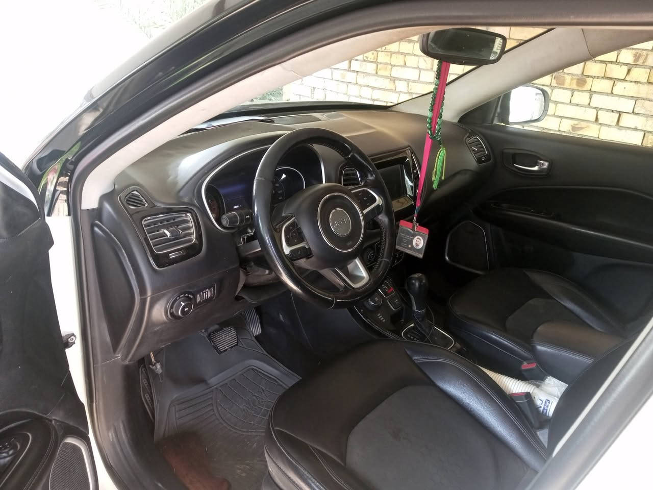 جيب 18للبيع مكلف بالنشر***********هذا رقم صاحب السياره
