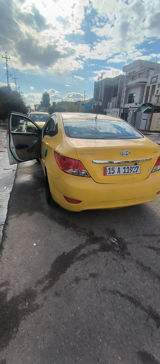 اكسنت 2011 كوري
محرك 16دوش المرغوب
كير at
تخم تاير جديد
ضررها الجاملغ الخلفي 
سعر 78
سياره باسمي ومصفرة هيئه وغرامات
***********
