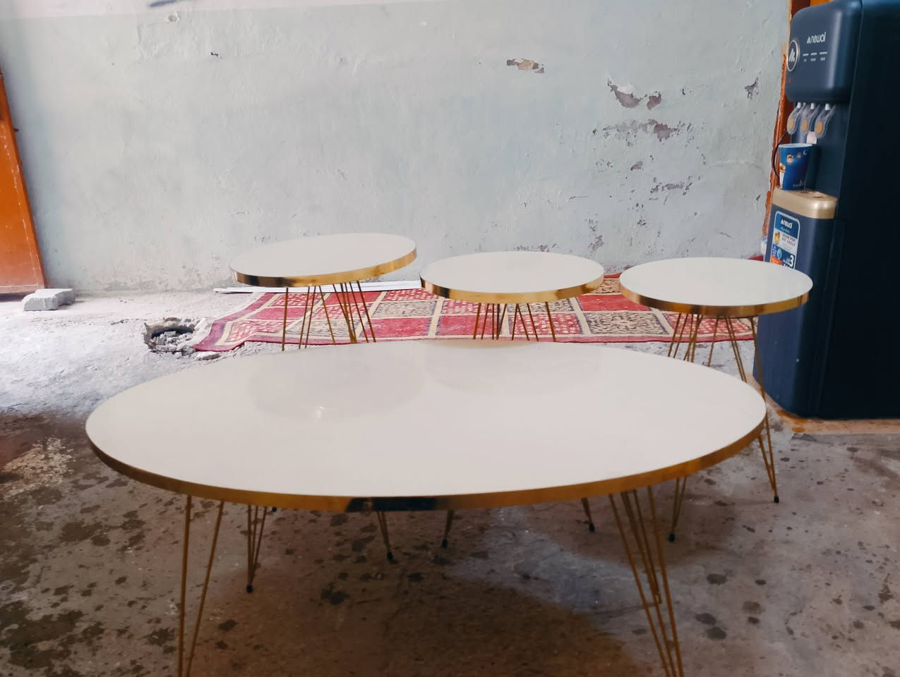 للبيع كلمن وسعرة مكينة شغالة عل فحص تخم طبلات نضيف مبرة صغيرة شغالة عنواني عسكري
***********
