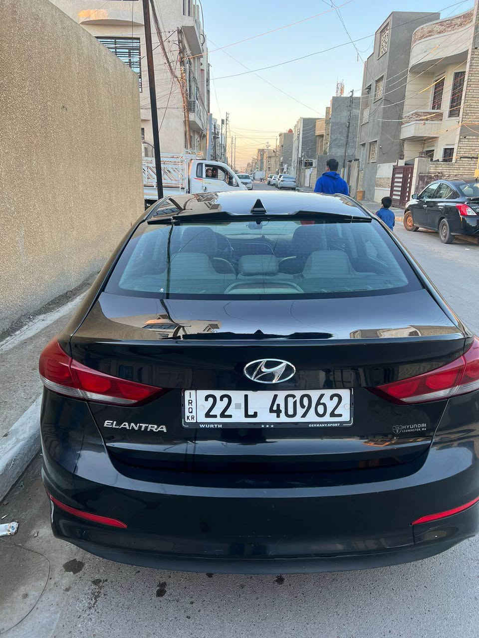 الانتره 2017 محرك وكير وتبريد وصدر وتخم تاير كله جديد السياره ماشيه 126 جاهزه من كل النواحي رقم اربيل هزه وسنويه باسمنه جديده سعر البيع 128 وبي مجال مكان السياره الغزاليه المواصفات   بصمة تشغيل
بصمة ابواب
منظومة زنون
فتحة
رادار جانبي
تدفئة كشنات
صندوق ذكي
كامرة دوارة
شاشة كبيرة
3 انظمة قيادة
ماشية 126 للاستفسار الاتصال ‭0770 819 4619‬ بغداد, العراق
