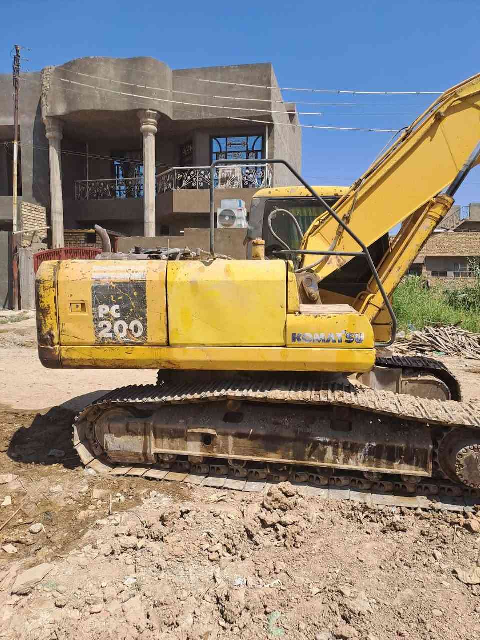 السلام عليكم حفاره كوماتسو اللبيع ٢٠٠٥ محرك مظخه مكفولات كهربايات شغاله السعر ١٥٠ وبيه مجال *********** غير متواجد على فيس
