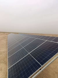 اللواح طاقه شمسيه للبيع 65 لوحه نوع لونجي قدره 120 امبير. 07810493356