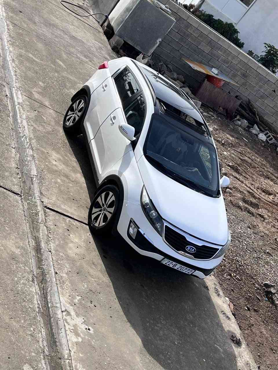 کیا سپۆر تاج 2011 بێ سبوغ تەنها دو دەرگاکەی دواوەی دوشوینی بچوکی ساردە پانۆراماو ڤۆلیۆم تابڵێی جوانە
تەنها جوابی تیل ئەدەینەوە لەگەڵ رێزم
*********** رانية, السليمانية
