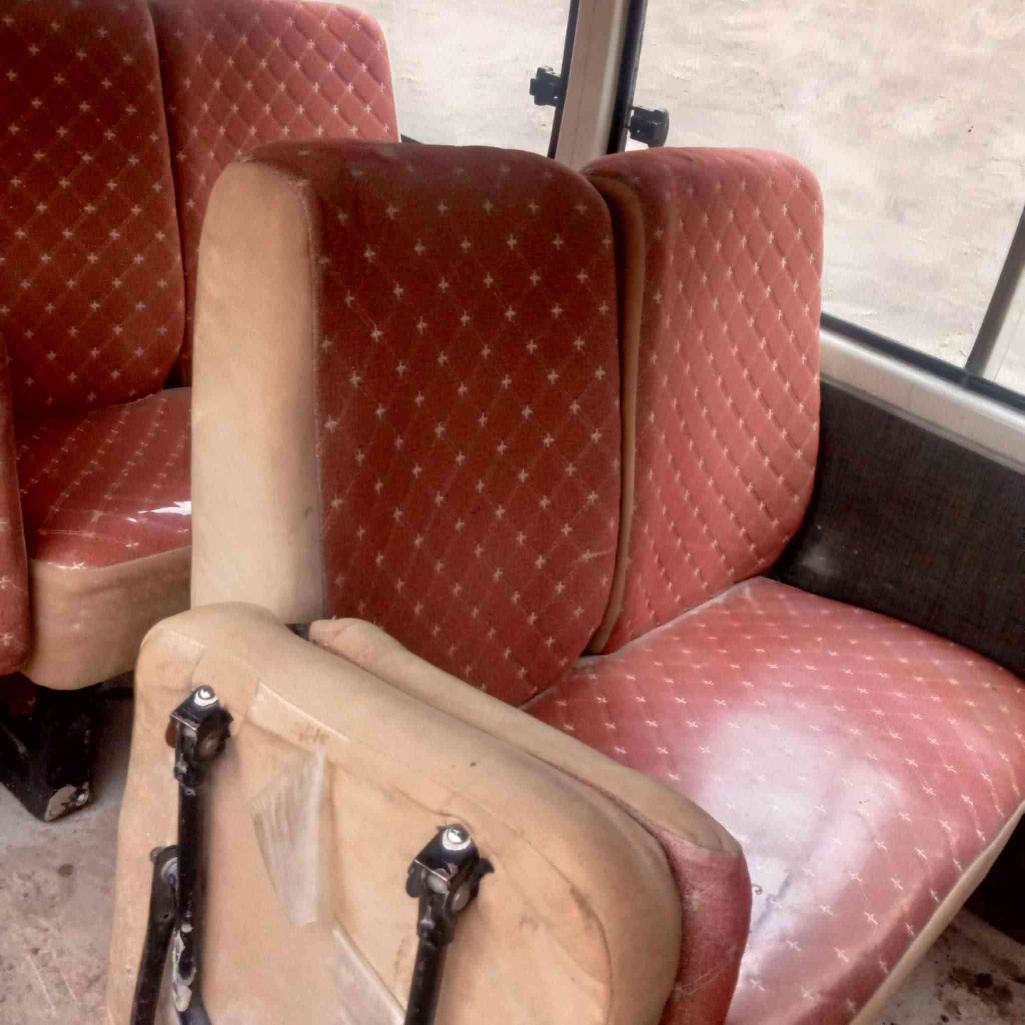 الوان 13 جاهزه من كلشي غير متواجد على الفيس 

اتصال ***********
