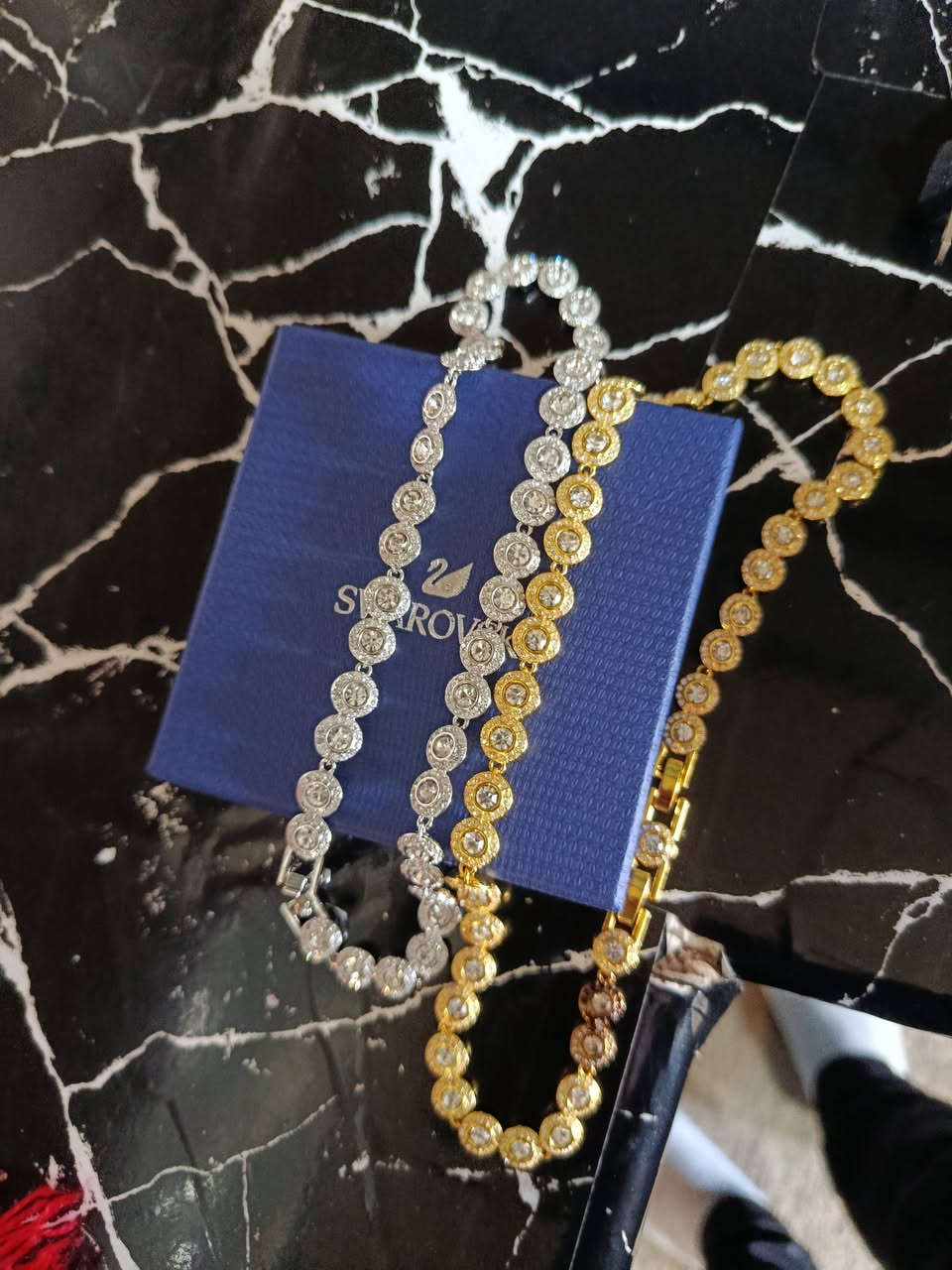 عندي هذني قطعتين طلعتلي... إلي يريدهن يكتب  اعلى سعر...بل عافيه عليه خناكي  بناتي....هنه وعلبتهن..وياهن كارت جنطه شي مرتب


**إذا كنت صاحب هذا الإعلان وتريد حذفه لأي سبب، رجاءا أرسل رسالة إلى الدعم الفني**