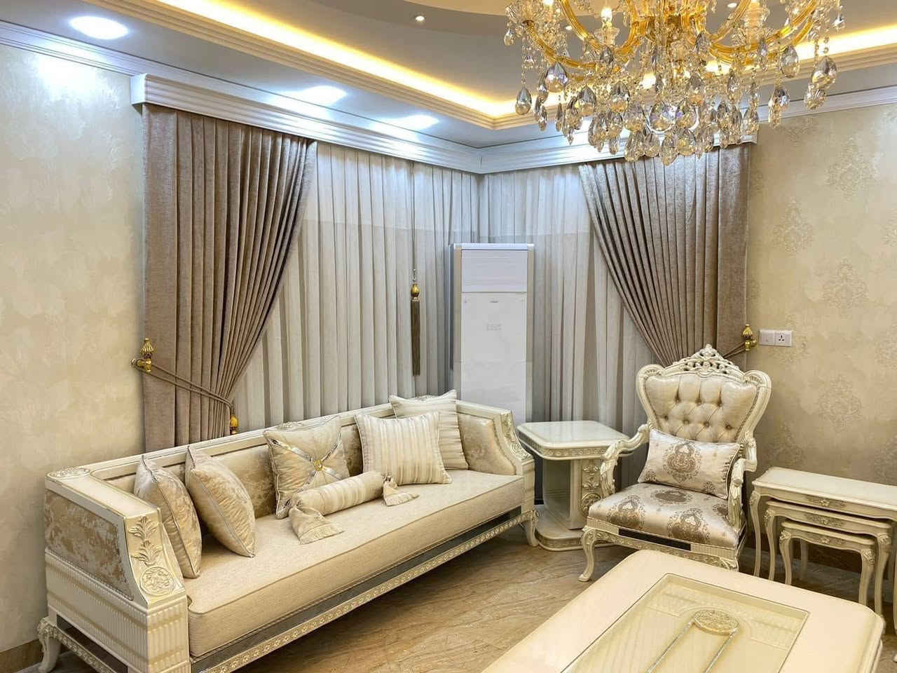 نقدم لكم تشكيلة مميزة وحديثة
من بعض اعمالنا باحدث الاقمشة والفصالات
💜 أقمشة وستائر حديد دهوك💜
#دهوك🤳 *********** شارع KRO
اقمشة وستائر حديد.دهوك @أبرز المعجبين
