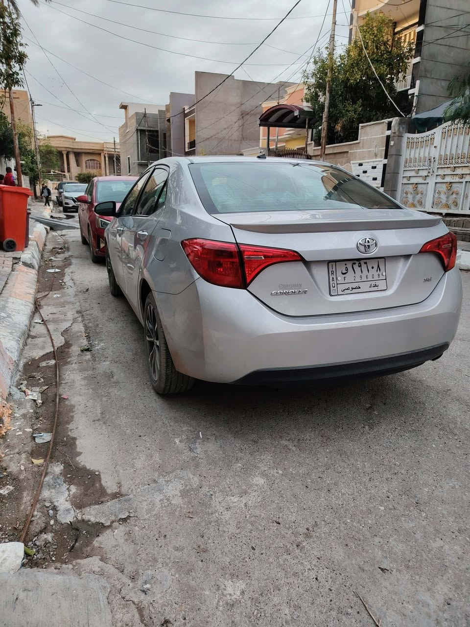 السلام عليكم
سيارة كورلا 2017 se فول بصمة  وفتحه  بيه قطعه وحده جامرلوغ امامي ماشية 100 كير محرك مكفول السعر 147  الاستفسار ***********
