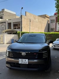 ✅نيسان _ كيكس, SR, 2025  ✅عدد الأميال : 14 الف  ✅ضرر __باب خلفي فقط  ✅...