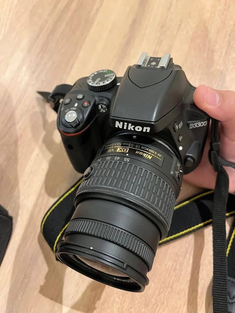 كاميرا نيكون D 3300
للبيع 
نظافة 85%
شترها ما اعرف شگد
مع رام وكافة الملحقات السعر 250


**إذا كنت صاحب هذا الإعلان وتريد حذفه لأي سبب، رجاءا أرسل رسالة إلى الدعم الفني**