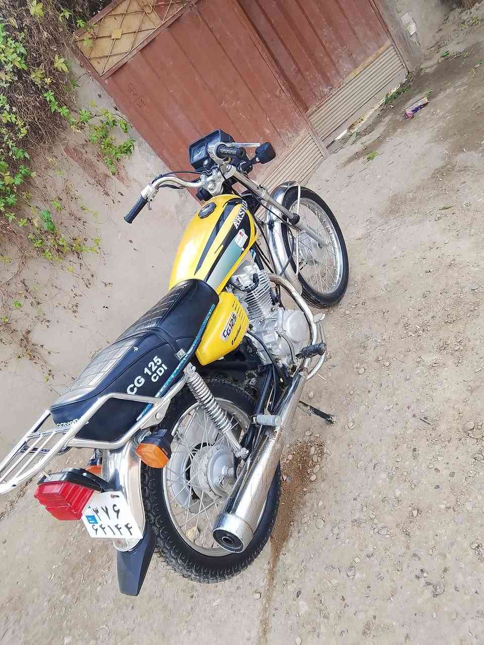 سلام عليكم دراجة للبيع ارشه موديل 2024اوراق اصولي دراجه ما متعوبة ونضيفة حيل نقصهة بس لكهربائيات يرادلهن ترتيب مكينة خير من الله كشر شوفت عينك متواجد خاص السعر 600وبيه مجال


**إذا كنت صاحب هذا الإعلان وتريد حذفه لأي سبب، رجاءا أرسل رسالة إلى الدعم الفني**