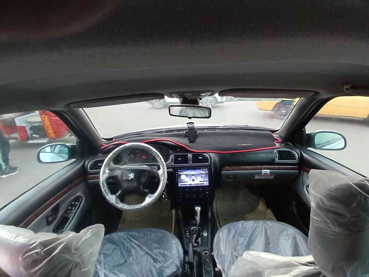 بيجو  ٤٠٦  2001 مكينه 2000 كير اوتماتيك تبريد شغال تخم تاير جديد باتري جديد جام كهرباء برده بلادي كهربائيات كلها شغاله رقم انكليزي جديد شررط التحويل السعر ٣٧ ملاحظه الكير النمره ال٣ يوصل الرون لل٣ يله تبدل العنوان بغداد البياع الشرطه الخامسة *********** بغداد
