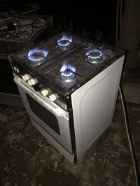 طباخ يونفرسال مصري الي يريده يتفضل 07772802289