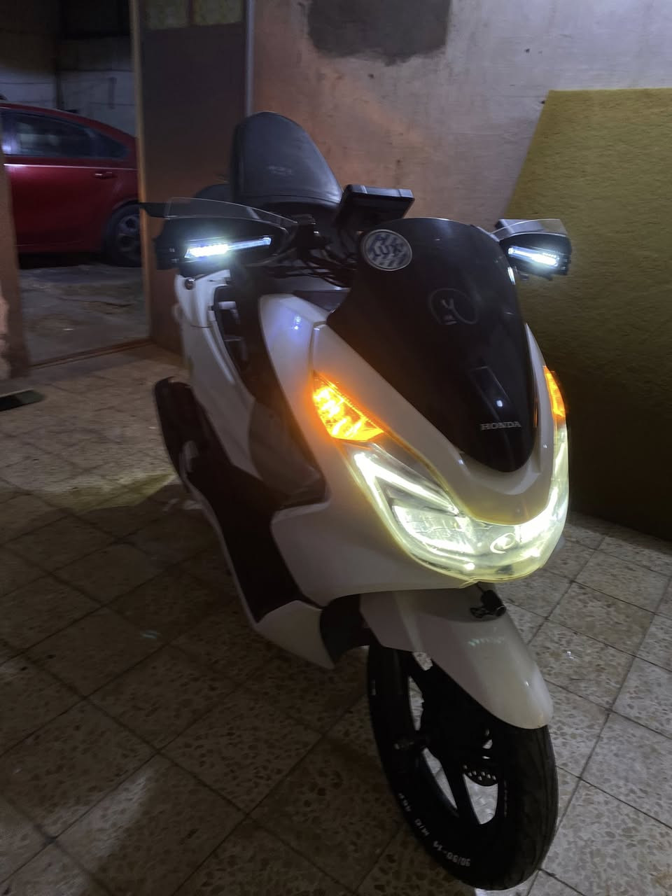 السلام عليكم بي سي اكس جيل ثاني ياباني زلغه مابيه محرك مكفول كامره اماميه خلفيه شاشه هواي غراض عليه  سعره 13 ***********مدينه الصدر
