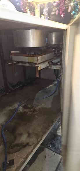 السلام عليكم عربانه  مال لبلبي وباقله للبيع هيه وطباخاتهه وجدورتها مكانه حي اور سعر٥٥٠،٠٠٠ واتساب موجود تصال ***********
