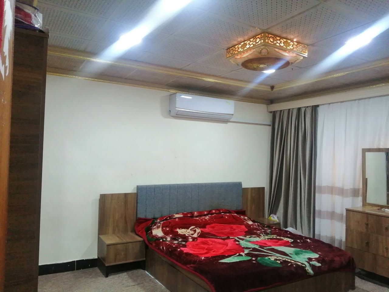 دار للبيع
المساحة ٢٠٠م
واجهه١٠م
نوع العقار طابو صرف
طابقين الطابق الأول بي غرفتين نوم
ومطبخ واستقبال وصحيات داخل وكراج

الطابق الثاني بي غرفتين نوم وهول
وصحيات
عنوان الدار قرب جسر الحصو والرمل
القادسية الثانية
السعر مناسب جداً 130 مليون
للأستفسار والإتصال

***********
***********

مكتب الراشد للعقار
القادسية الثانية فرع جامع الهدى
