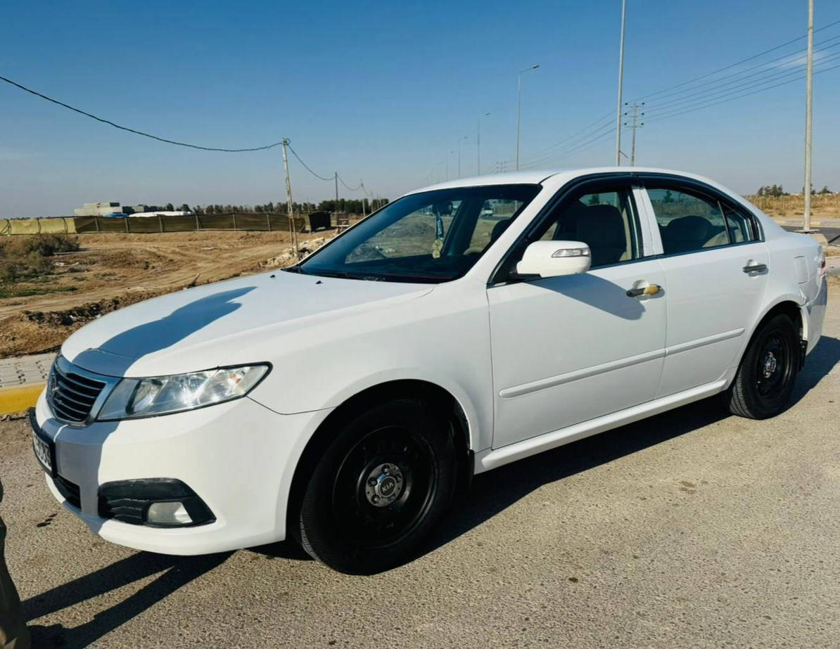 سلام وعليكم.
اوبتما. 2009
رقم اربيل انلكيزي
 بيها قطعتين مبدلات
 مابيها نقص  سياره بواسط قضاء الزبيديه
الرقم ***********
