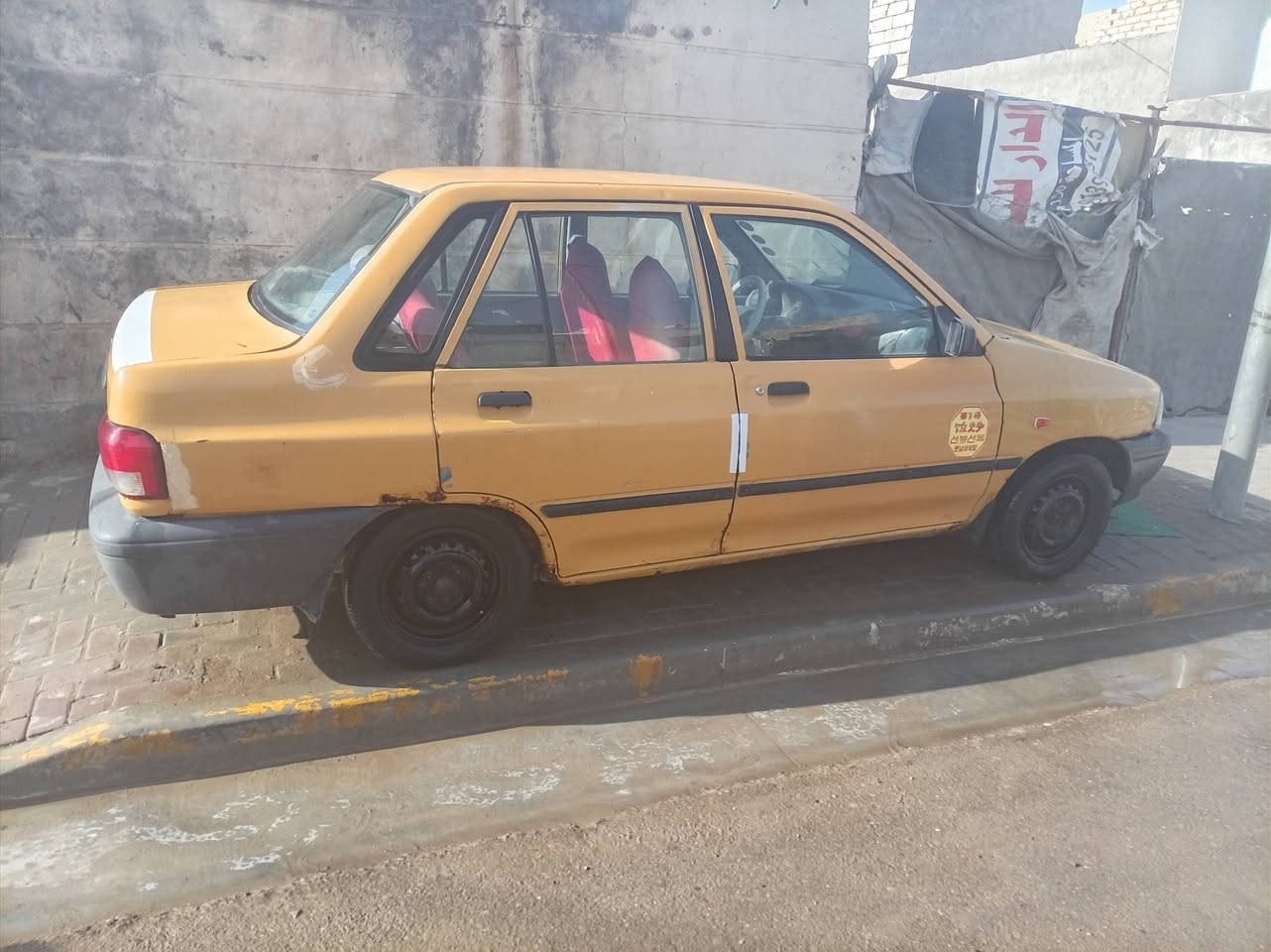 السلام عليكم سياره سايبا  للبيع رقم الماني واسط سياره نضيفه مكينه جديده كير جديد حداديه نضيفه مالكهه بديوانيه هيئه وغرامه ما عرف شعليهه السعر 15وبيهه مجال للشراي مكاني ديوانيه حي صدر رابع قرب مدرست العراق وهاذا رقمي ***********
