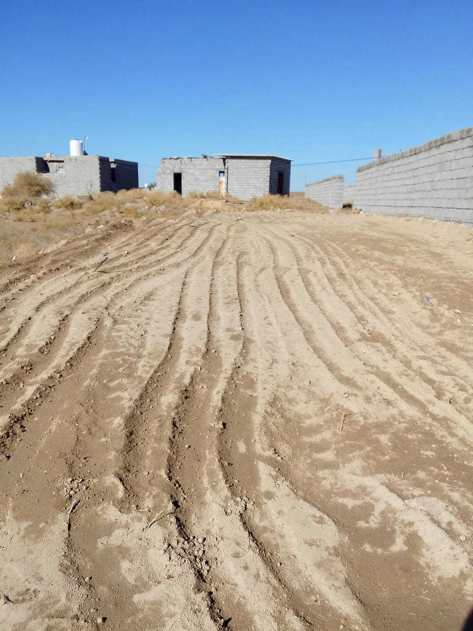 قطعه ارض للبيع مساحه الكلي 750 متر الشهابي البجداع السعر 4 مليون ***********
