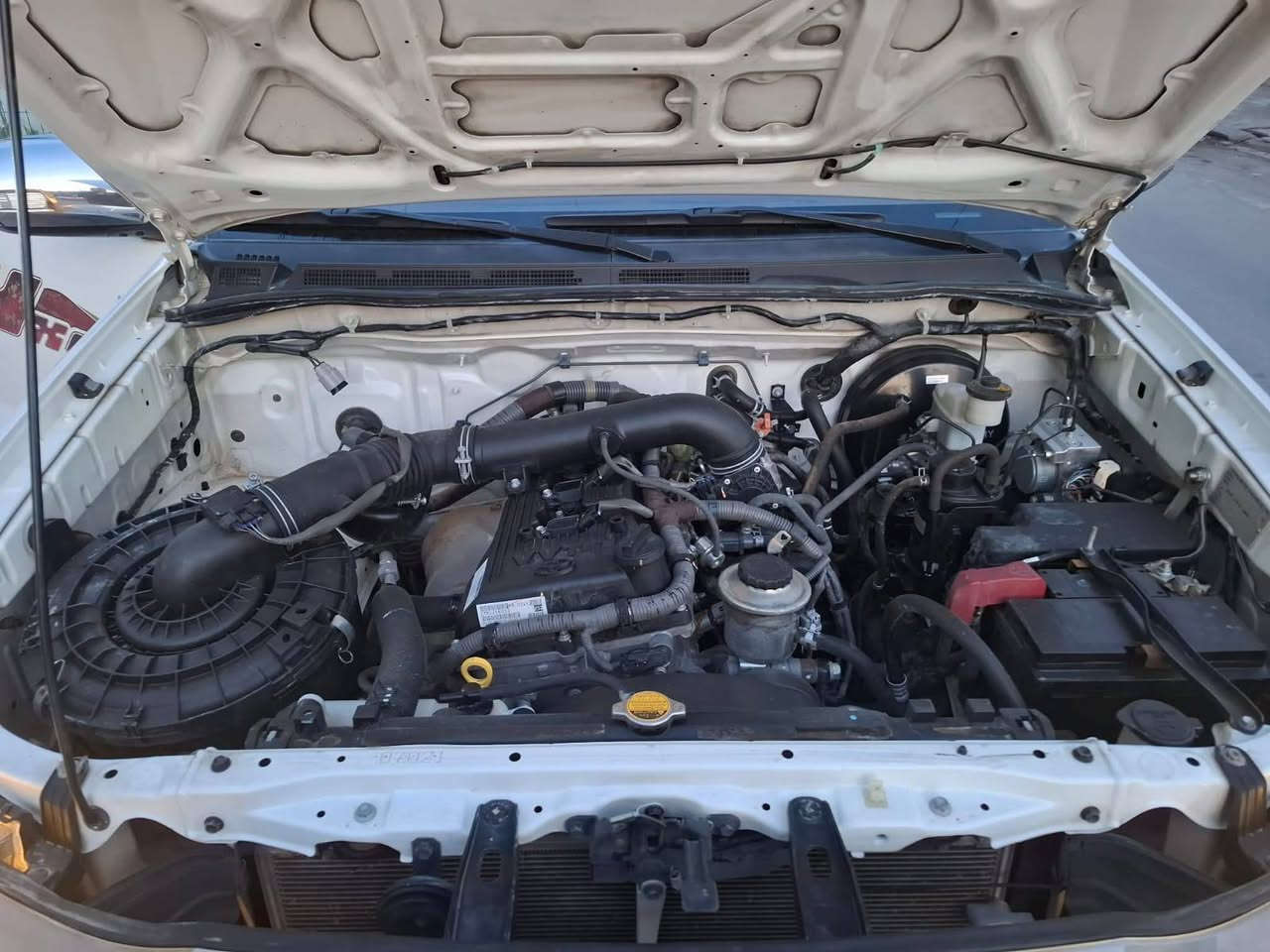 تويوتا هايلكس 2013 دبل اكسل وارد شركة سيد نهرو ماشية 165 الف كم
بدون صبغ نهائياً

🟪 السعر  :: الطلب في التعليقات ويوصلك مباشرة ✍️ 📩

داخل احمر
مرايات كهرباء
كامرة
شاشة
ديكور فورميكا
تحكم ستريت 
اضوية زينون

بيها فقط قبق صغير يم باب الخلف
عدا ذلك ما بيها شي

السنوية منتهية 2023
اكسل وكير ومكينة بشرط الفحص

رقم صاحب السيارة 
***********
+ واتساب
