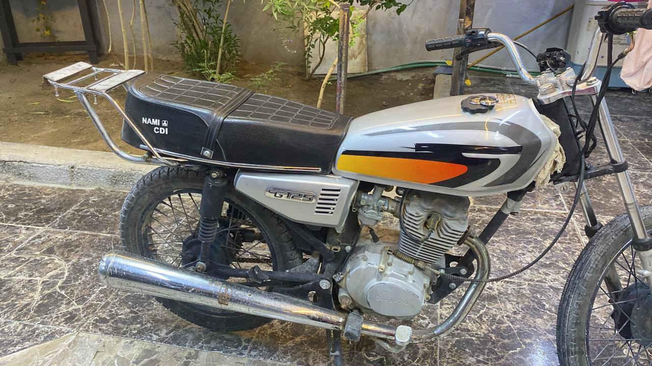 سلام عليكم دراجه يراني ادوات تعمير جديد ما عده مكينه مجفته 
سعر 300 قفل


**إذا كنت صاحب هذا الإعلان وتريد حذفه لأي سبب، رجاءا أرسل رسالة إلى الدعم الفني**