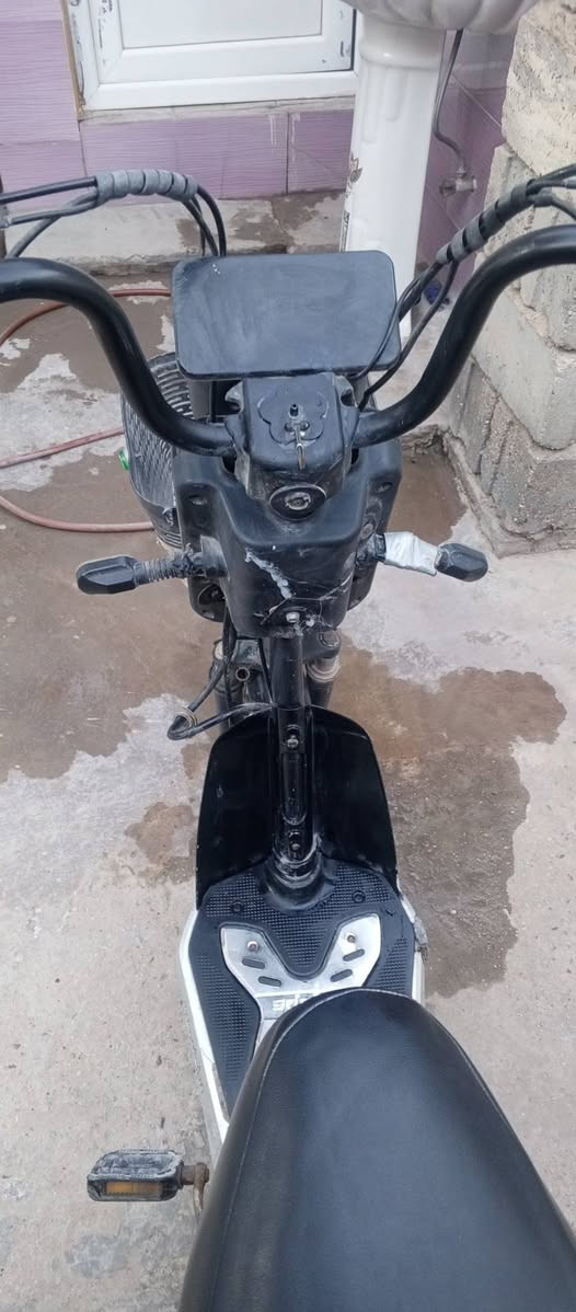 السلام عليكم
ماطور شحن حجم عشرين 
موديل ٢٠٢٢
بطاريات تقرة ٨.٥
العنوان الفلوجة قرب مول الفلوجة 
السعر ١٤٥ بي مجال 

الاتصال //***********
