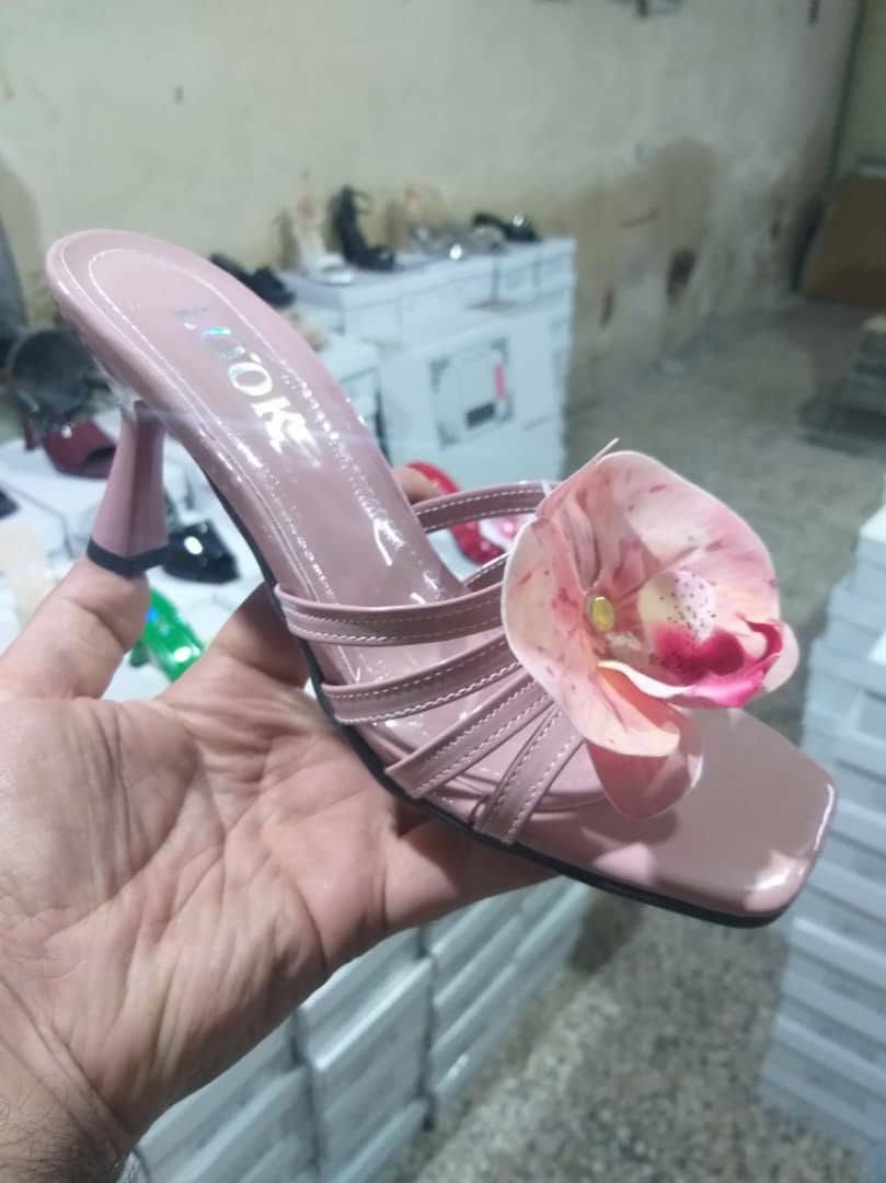 احذية Lookسوريا حلب كافه اصناف نسائية  التوصل عل وتس اب 00963962087060


**إذا كنت صاحب هذا الإعلان وتريد حذفه لأي سبب، رجاءا أرسل رسالة إلى الدعم الفني**
