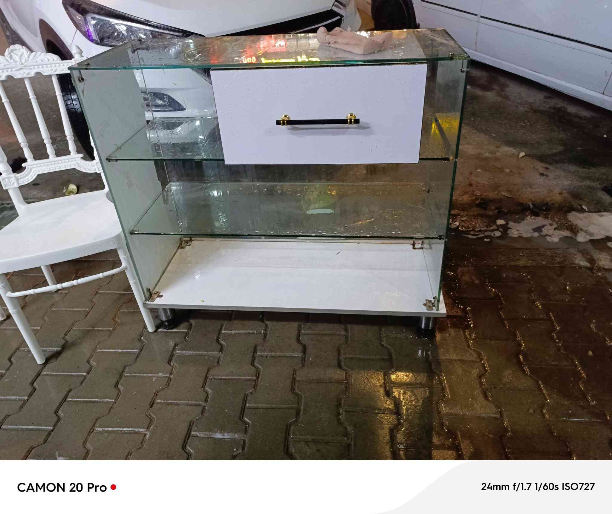 سلام عليكم
ميوزه عدد 2 
طول متر و ارتفاع  متر السعر 75 ألف 
الثاني طول متر ونص ارتفاع متر  85 الف 
فاترينات عدد 2 
ارتفاع 2 متر 
عمق 20
عرض متر 
عرض متر السعر 45 الف 
ملاحضه استخدام قليل جداً 
مكاني بالنجف حي العسكري 
***********
