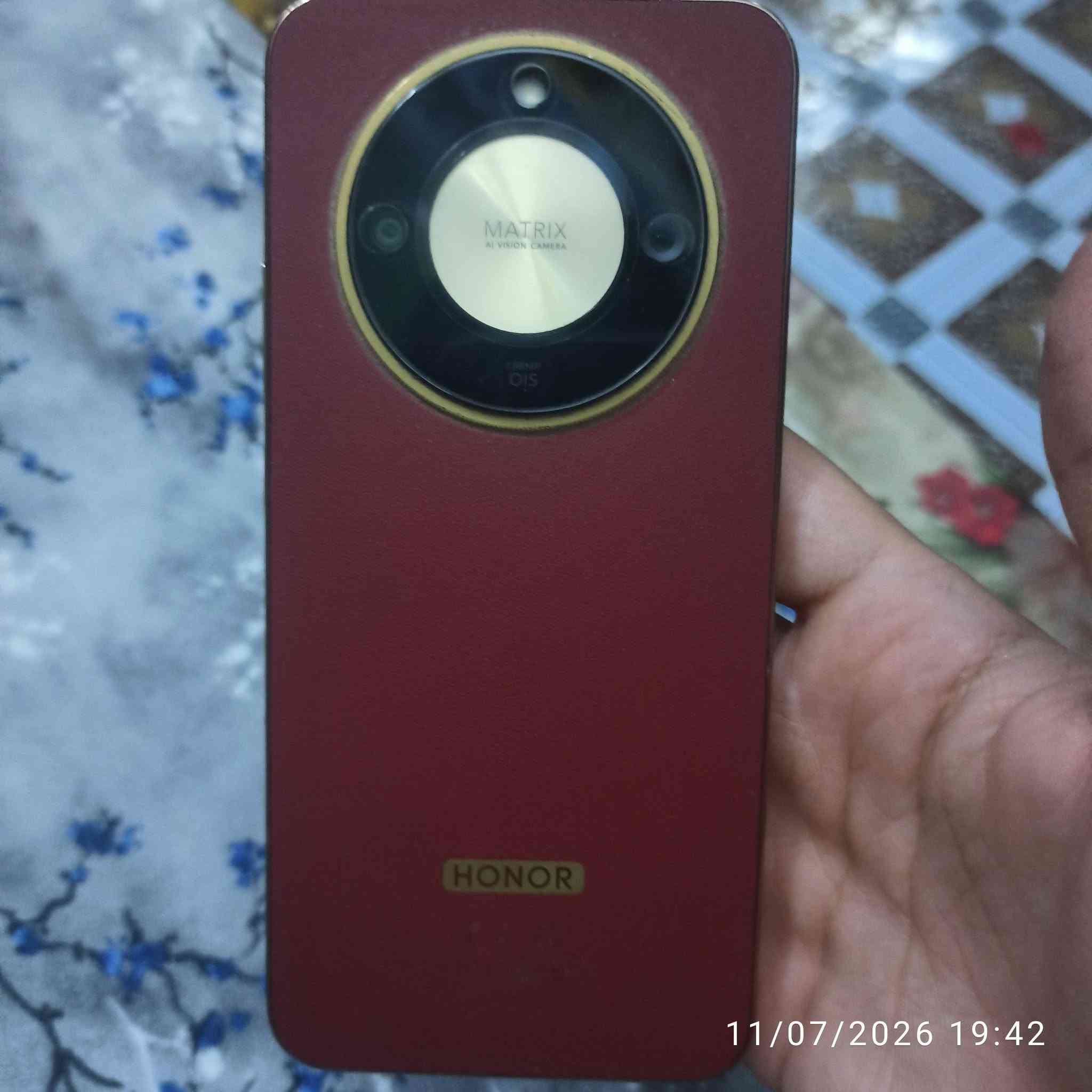 اسلام عليكم شباب
جهاز هونر اكس 9D  ذاكره 256 بطاريه 8300 جهاز فول موصفات ونضيف لا مفتوح ولا مصلح وياه كارتونه جهاز بيه بس هذه فطر بل شاشه جهاز بيه لزكه اصليه وحمايه عدسات وجهاز يخبل ويشغل 90 فريم بوبجي وما يصرف فول جهاز 
السعر 350 وبي مجال بسيط 
العنوان النجف الاشرف حي الوفاء 
متواجد فقط واتساب ***********
