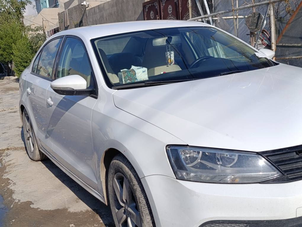 سيارة جيتا للبيع 
موديل 2015
لون أبيض 
كير محرك شرط 
رقم شمالي اربيل 
شرط التحويل 
سنوية 2027 
فحص جديد بتاريخ 1/19
صورة الفحص موجودة 👇
السعر  : 130 💵
للاستفسار / *********** كركوك, العراق
