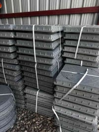 غطاء منهول مربع ٤٠/٤٠ • غطاء منهول دائري ٣٠/٣٠ • واسط الصويره