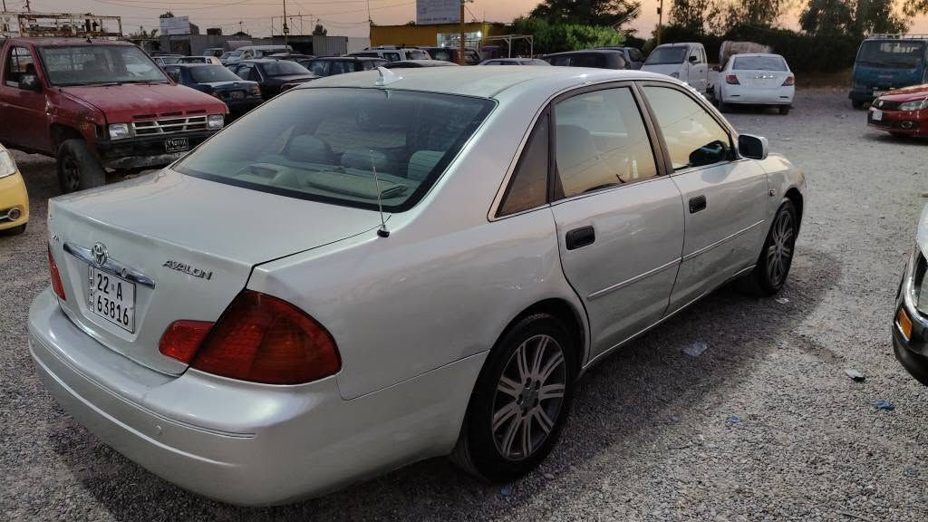 AVALON/2002
ڕەقەم هەولێرە ئەوەلیاتە بەناو ناکرێ 
  مەکینە 3000 گێرو مەکینە بەشەرت
  تەبرید ساردو گەرم کارەبای بەشەرت
  عیزام بۆیاغ بۆجوانی بێ دعم لێدران
پێش و پشتی کەپسە وەرگەڕان بەشەرت
کێشەی مەدەنی موس بڕاوە بەشەرت
سعری 55 کەمێک مەجال شوێن هەولێر
*********** أربيل, العراق
