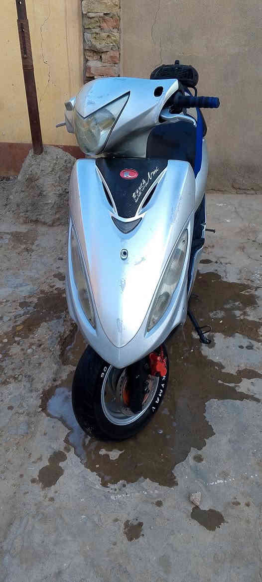 سلام عليكم دراجه جي فور للبيع مكينه مفتوحه نضيفه كهربائيات كلها شغاله سلف هندر سعر 450وبيهه مجال رقمي*********** مكان قلعه سكر
