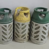 دبات غاز • بلاستيك • للبيع